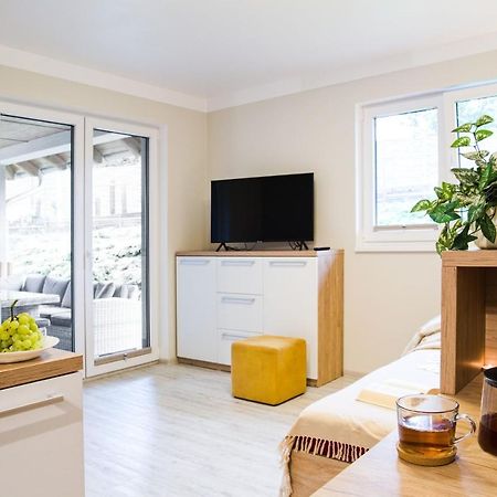 Apartmany A Wellness Vmal Skutec Bagian luar foto