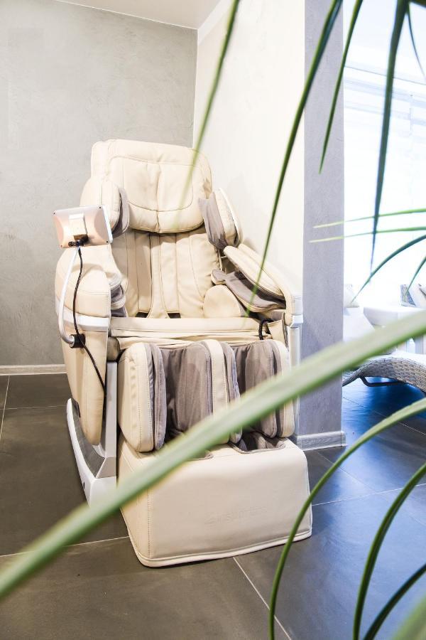 Apartmany A Wellness Vmal Skutec Bagian luar foto